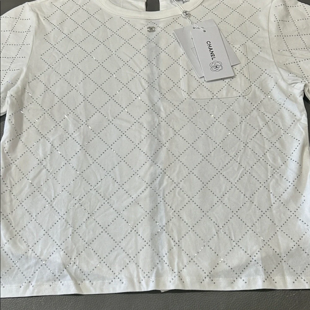 CHANEL White Rhinestone Diamond Pattern Top, size 38/8. NWT. LUXURY - Picture 5 of 10